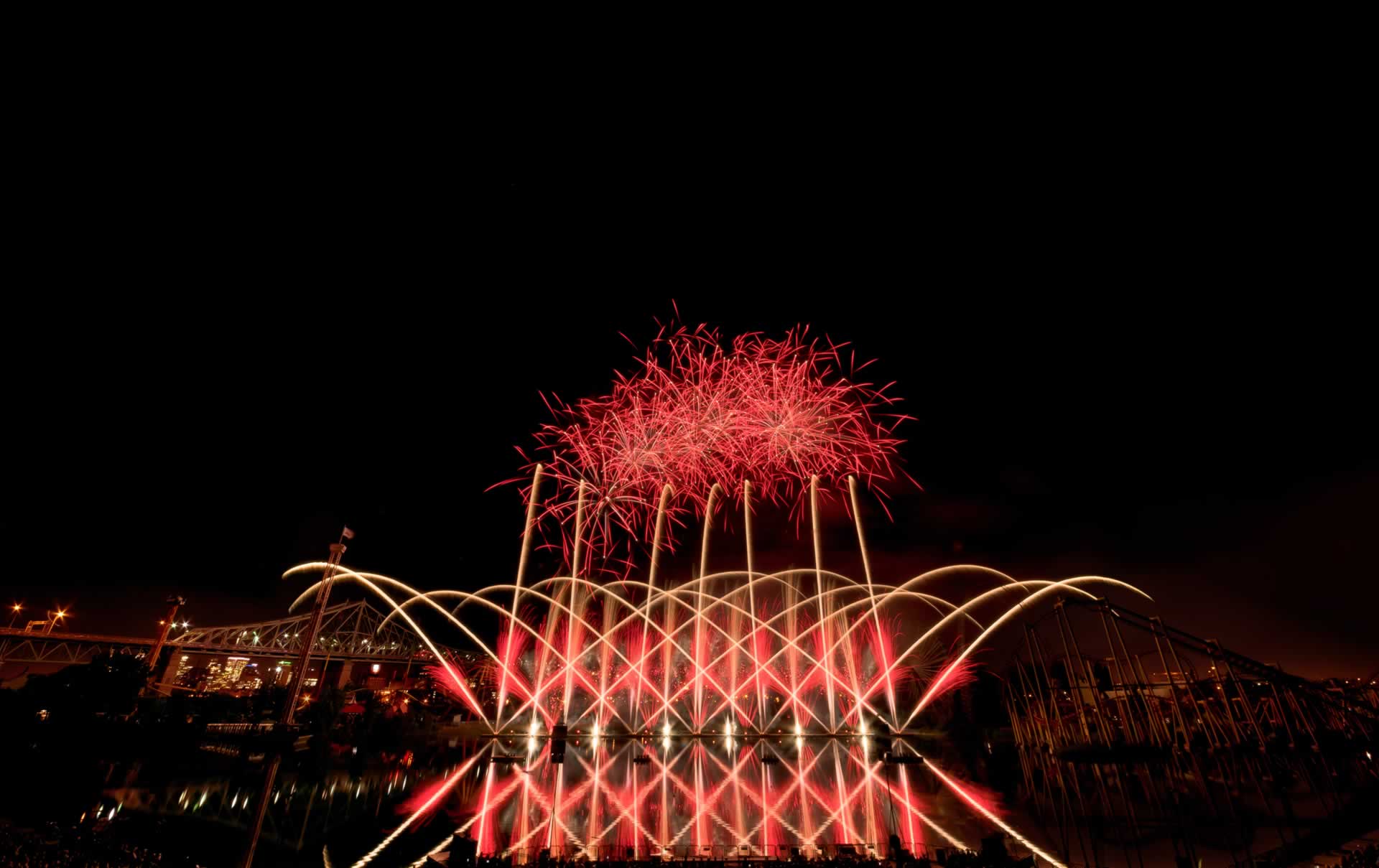 steyFire Feuerwerk L’International des Feux Loto-Quebec Montreal